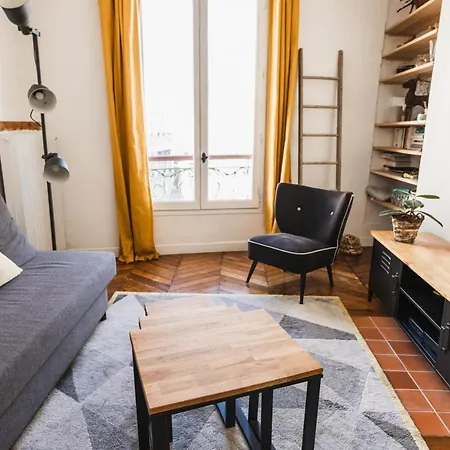 40m2 Bright And Well Arranged Montmartre *