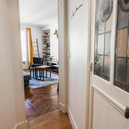 40m2 Bright And Well Arranged Montmartre *